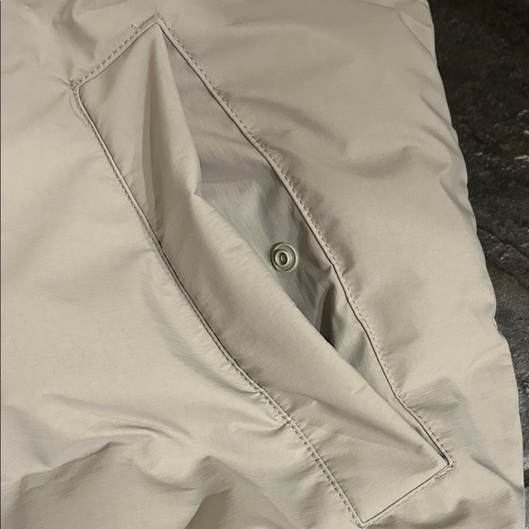 H&M Light Beige Windproof  Puffer Vest - Picture 3 of 6